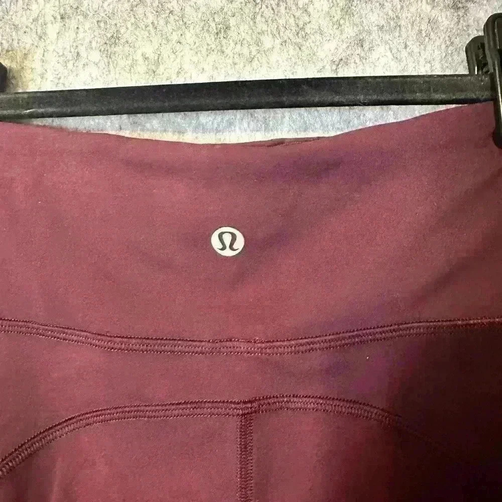 Lululemon Invigorate High-Rise Crop - Size 4 - Picture 5 of 8